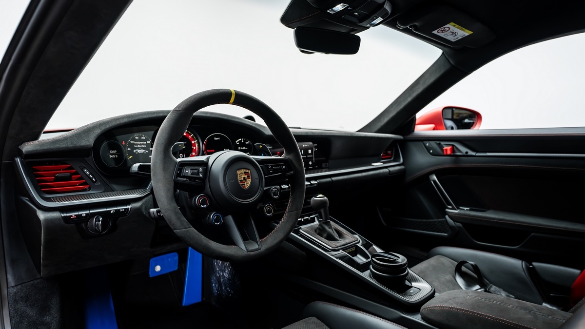 2024 Porsche 911 GT3 RS, 2/18