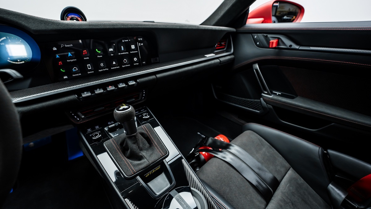 2024 Porsche 911 GT3 RS, 12/18