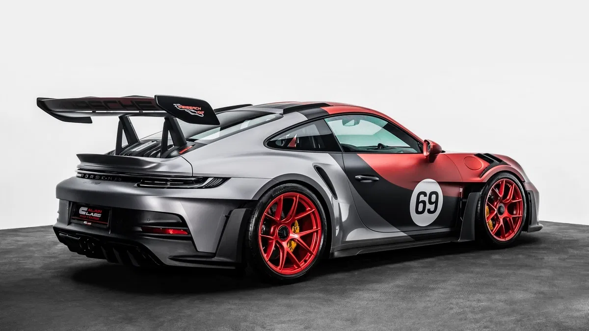 2024 Porsche 911 GT3 RS, side profile, Guards Red & Grey