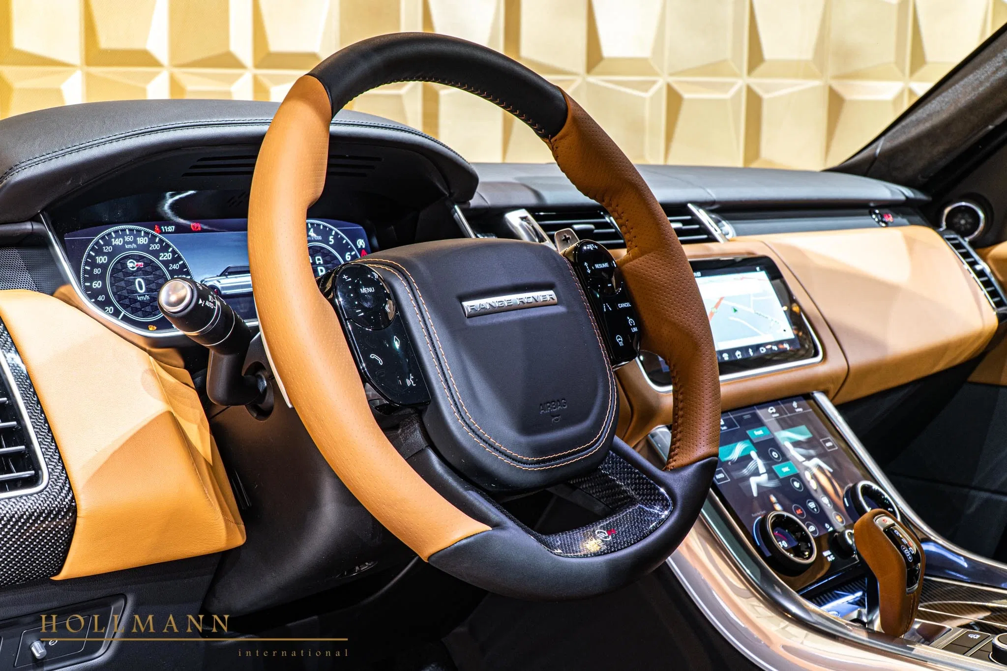 2020 Land Rover Range Rover Sport 5.0 V8 SVR interior, EbonyTan