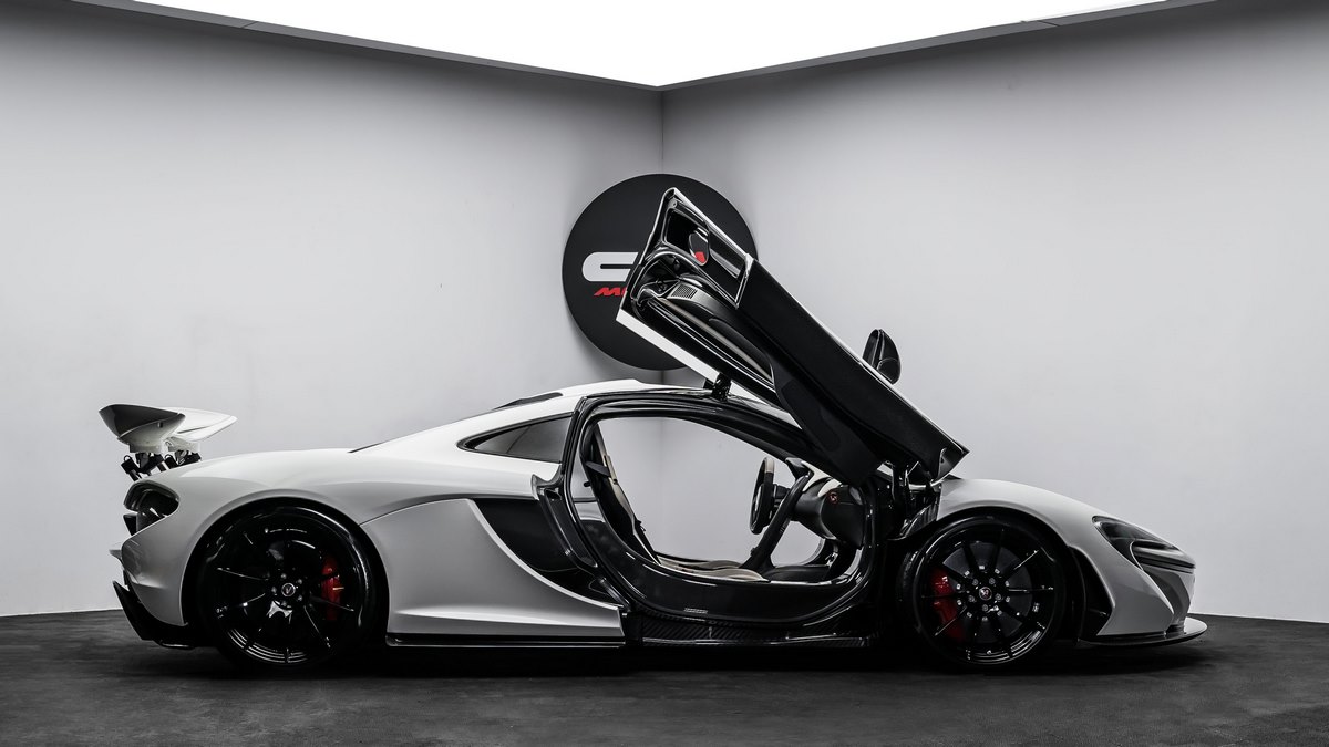 2014 McLaren P1, 2/19