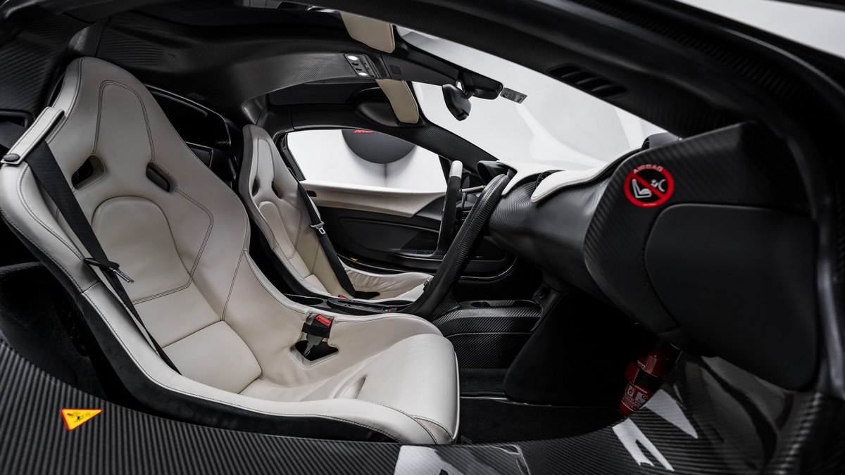 2014 McLaren P1, 7/19
