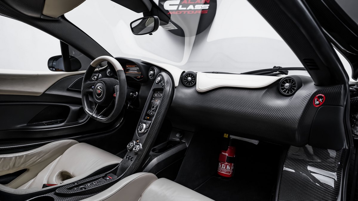 2014 McLaren P1, 9/19