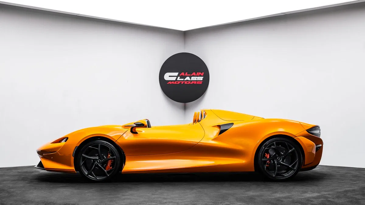 2021 McLaren Elva, side profile, Orange