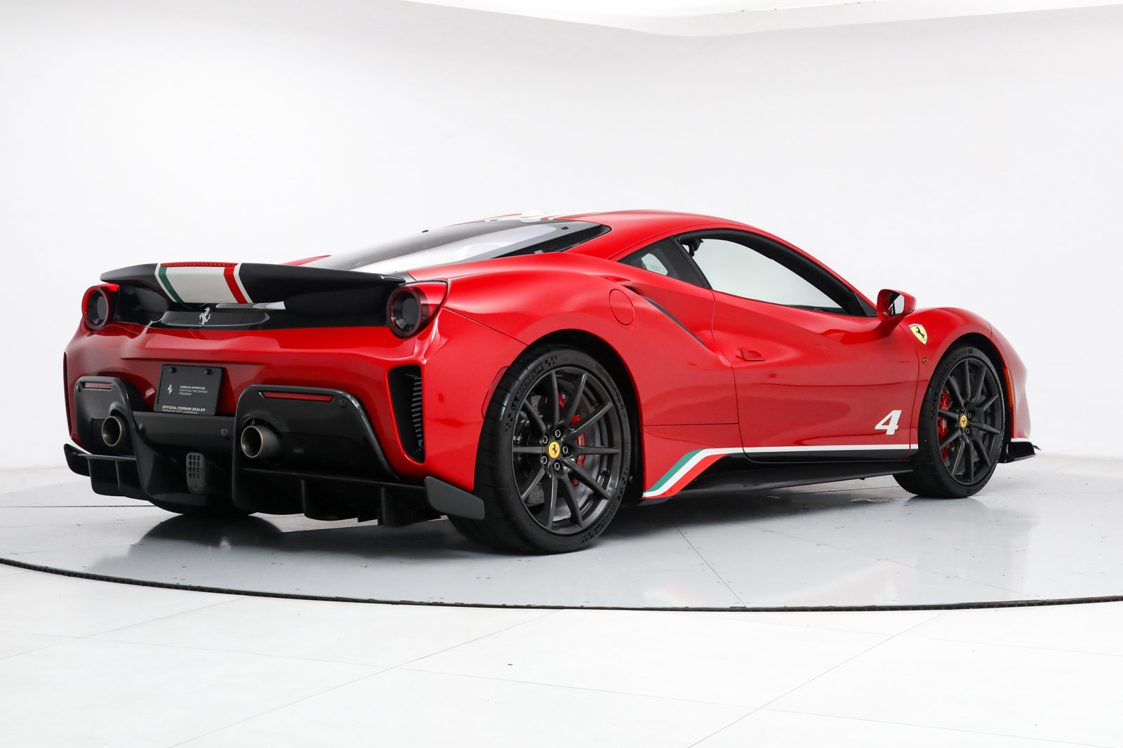 2019 Ferrari 488 Pista Piloti, 2/18