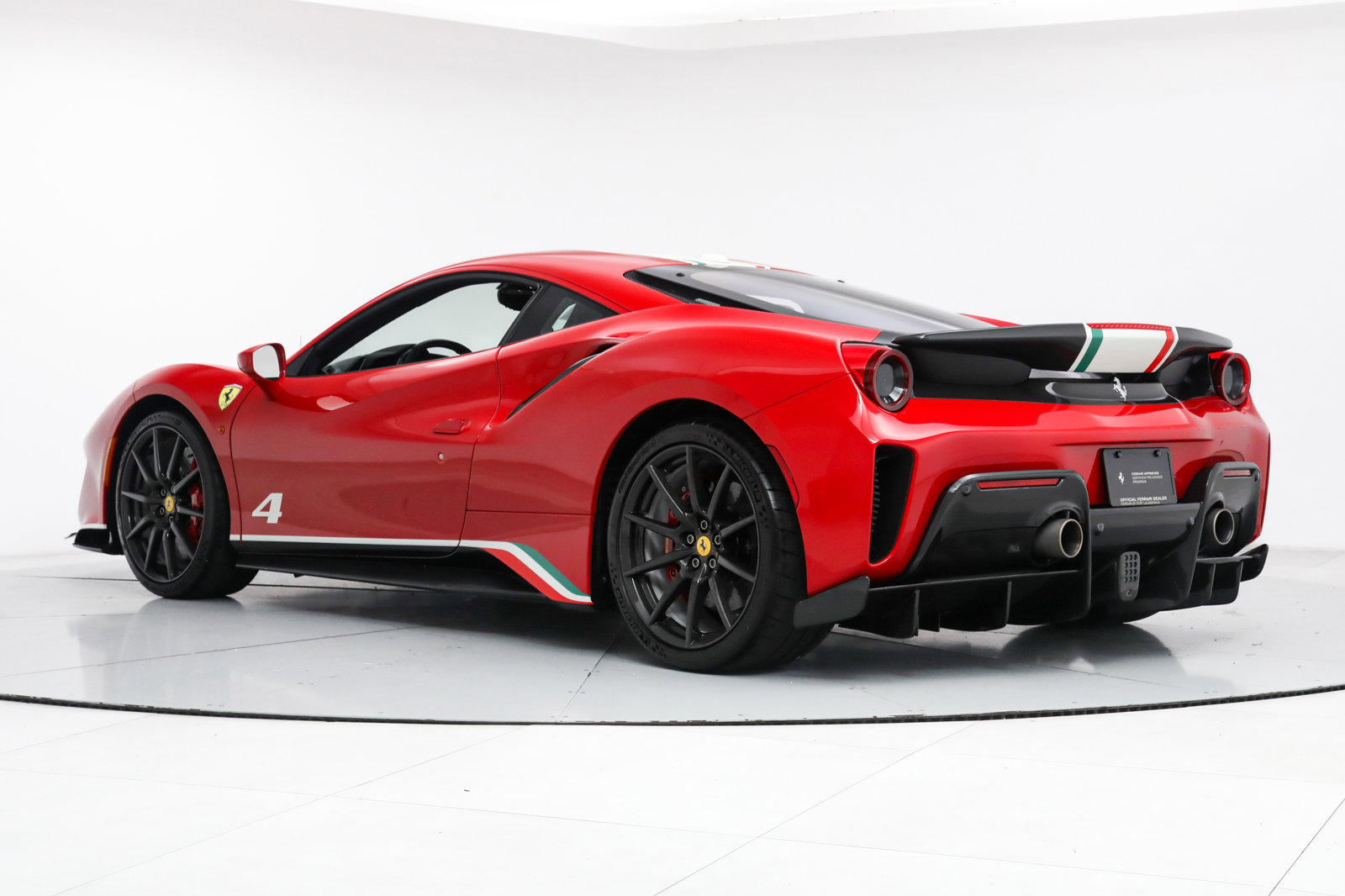 2019 Ferrari 488 Pista Piloti, 3/18