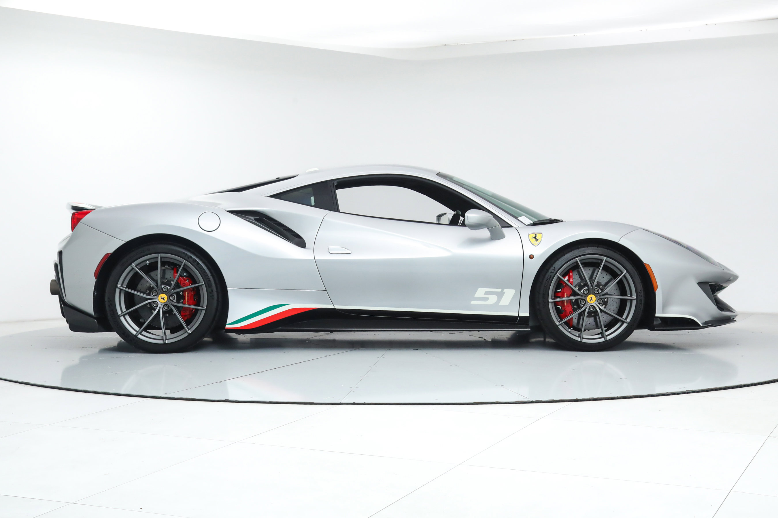 2020 Ferrari 488 Pista Piloti, 3/14