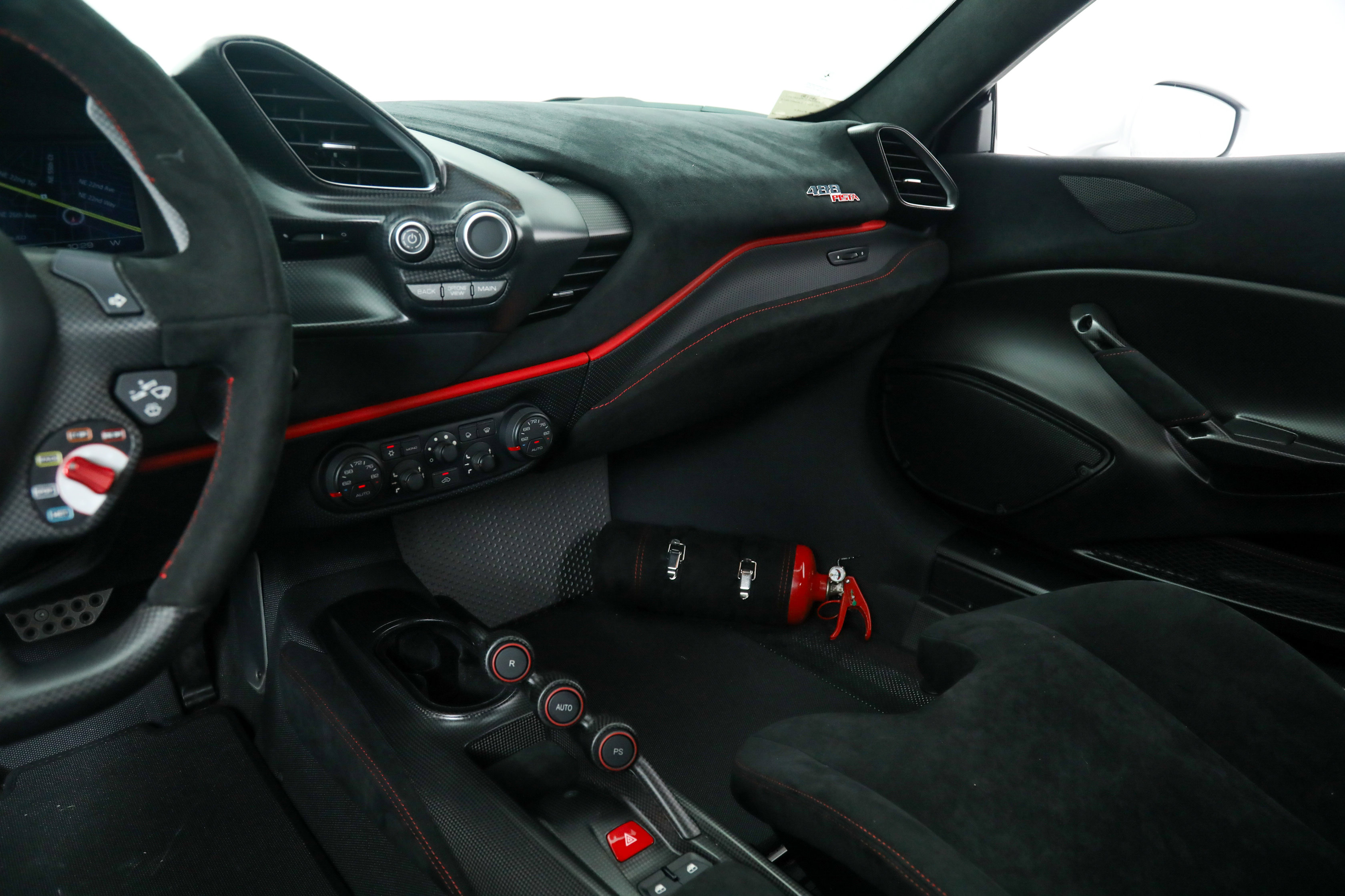 2020 Ferrari 488 Pista Piloti, 8/14