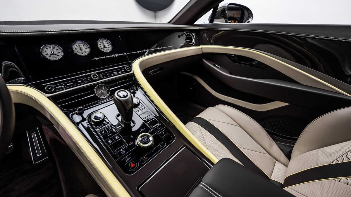 2025 Bentley Batur, 11/17
