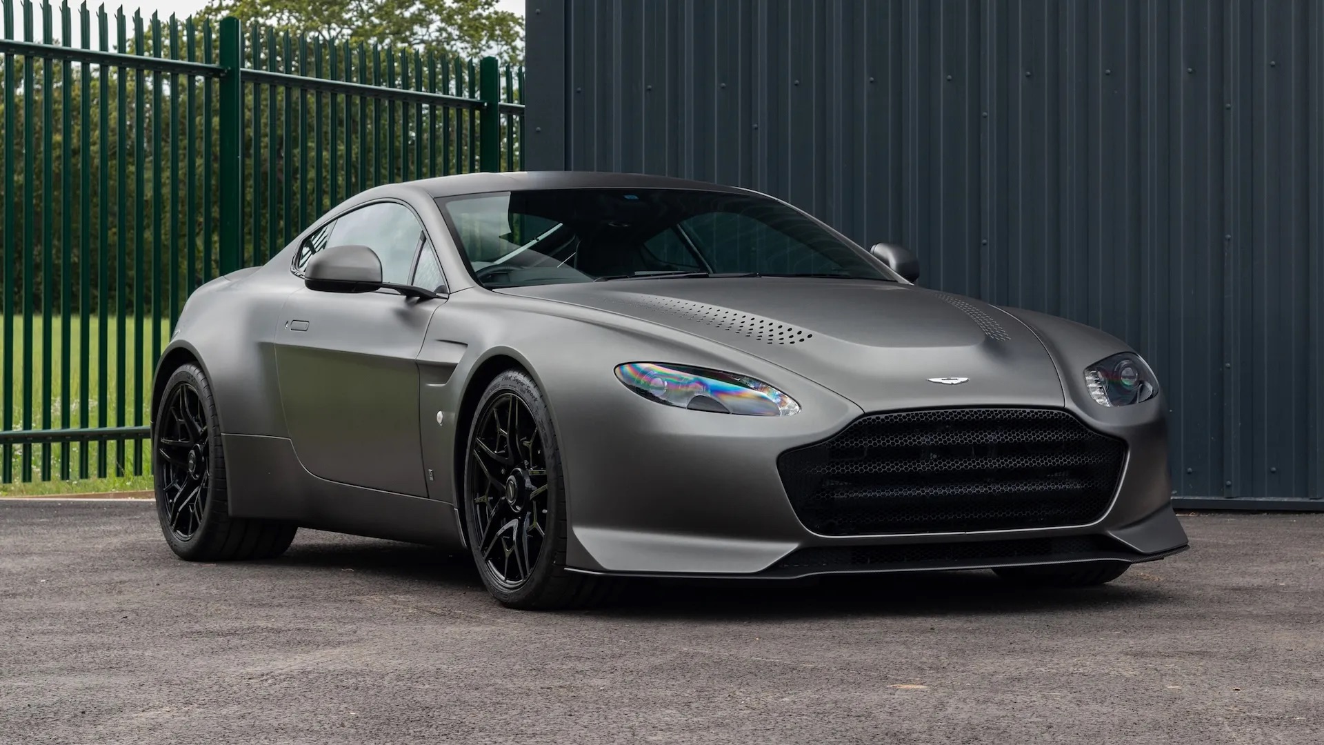 2018 Aston Martin V600 Coupe