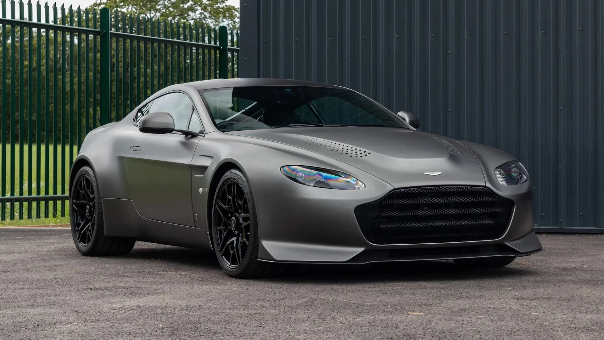 2018 Aston Martin V600 Coupe