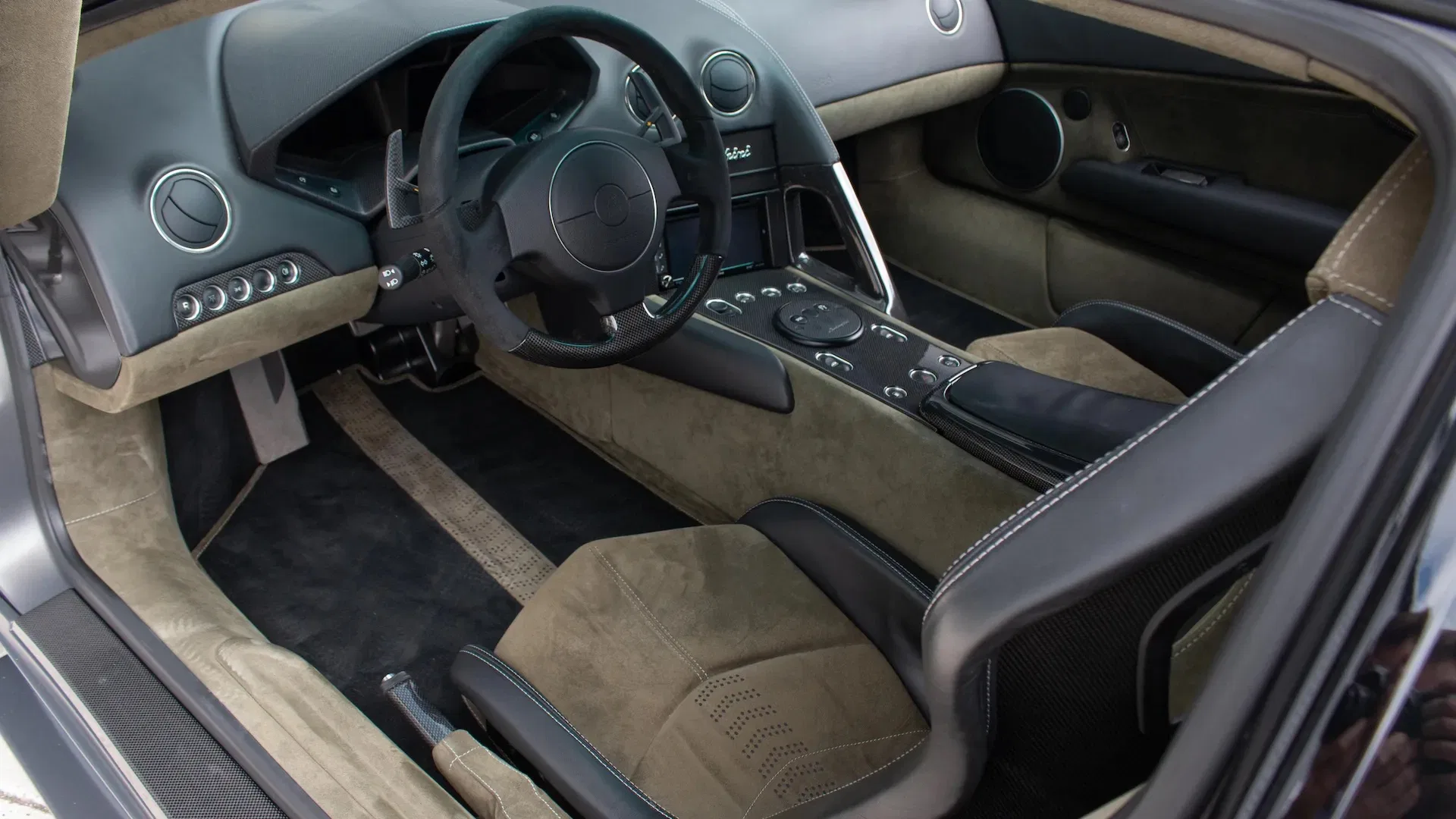 2008 Lamborghini Reventón Coupe interior