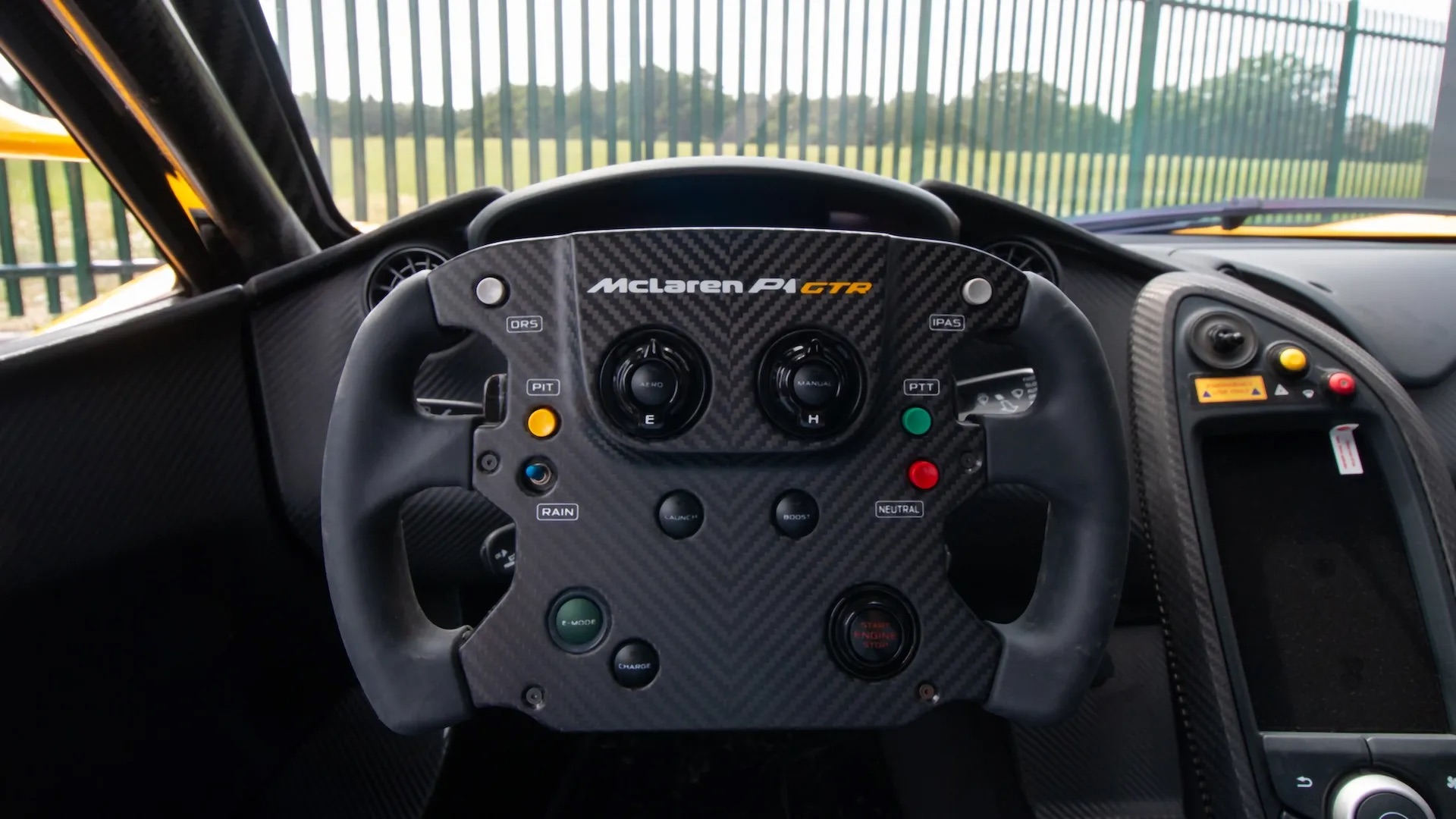 2015 McLaren P1 GTR, 8/16