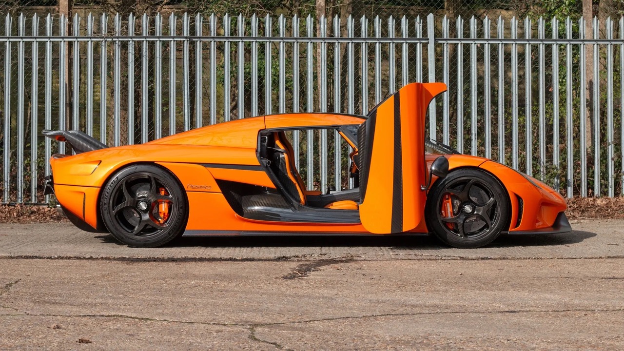 2019 Koenigsegg Regera, 2/42