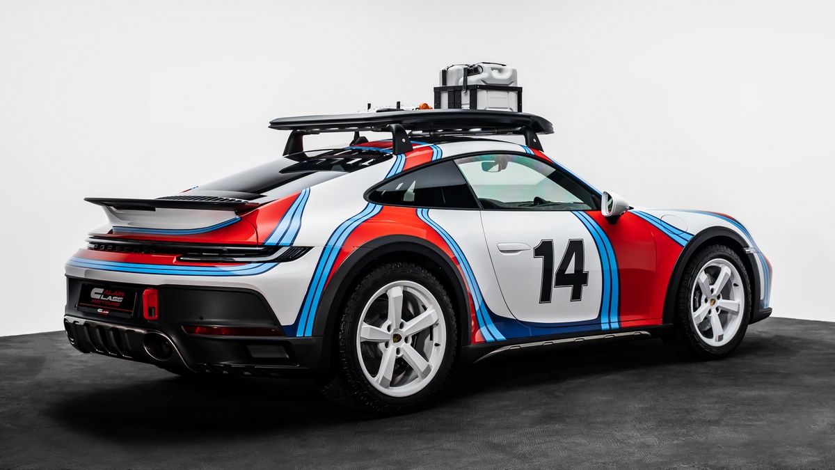 2023 Porsche 911 Dakar, 2/17
