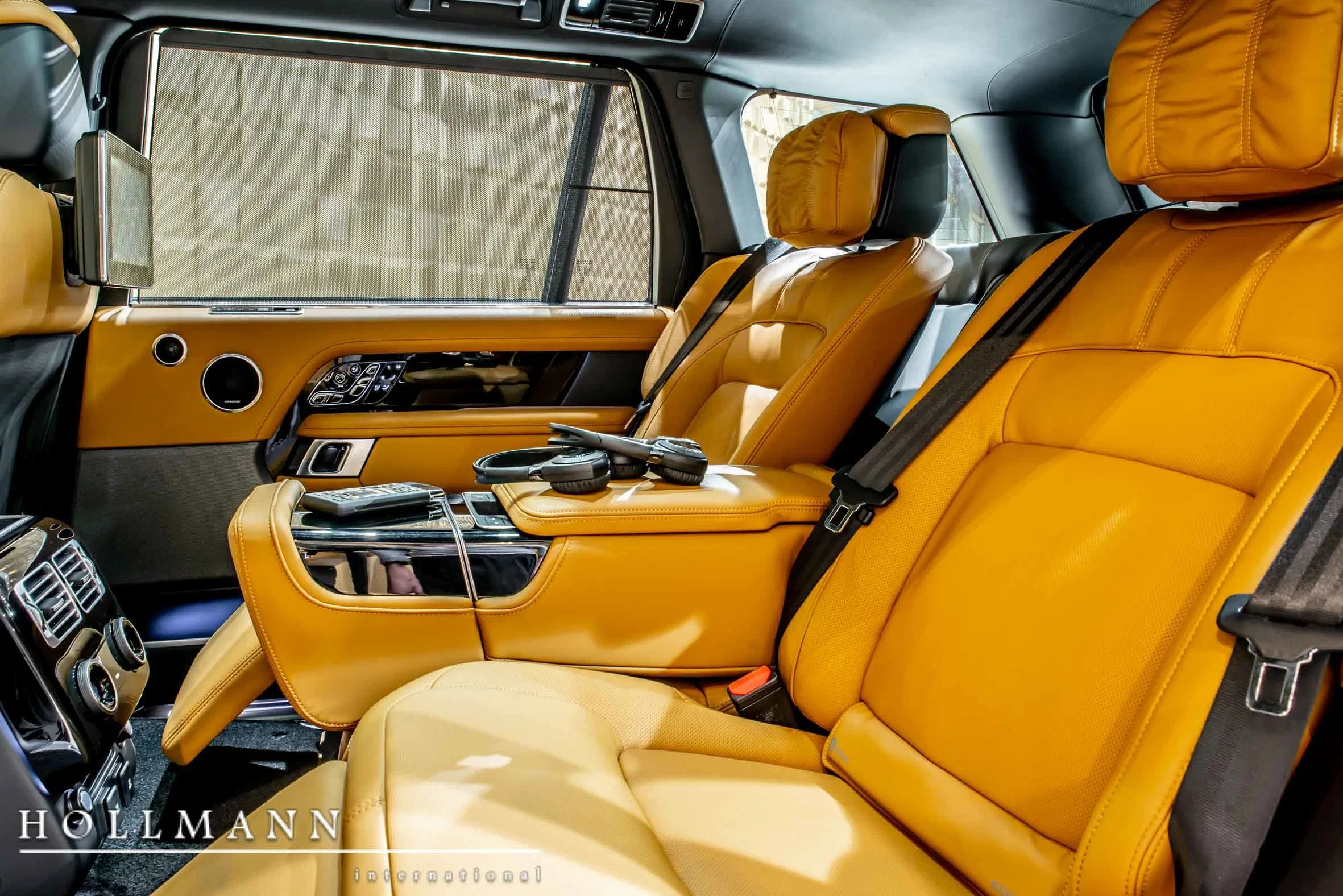 2020 Land Rover Range Rover 5.0 V8 ATB LWB interior, seats, Leather Ebony/Tan /Vintage Tan Seats