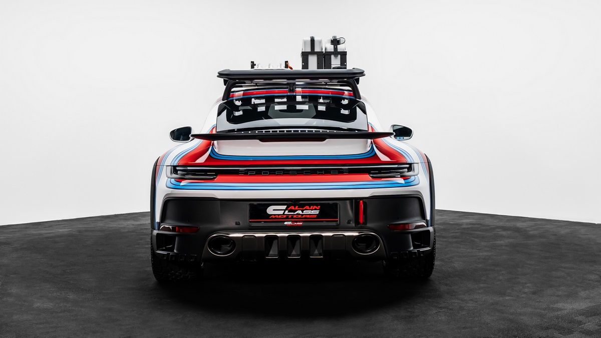 2023 Porsche 911 Dakar, 16/17