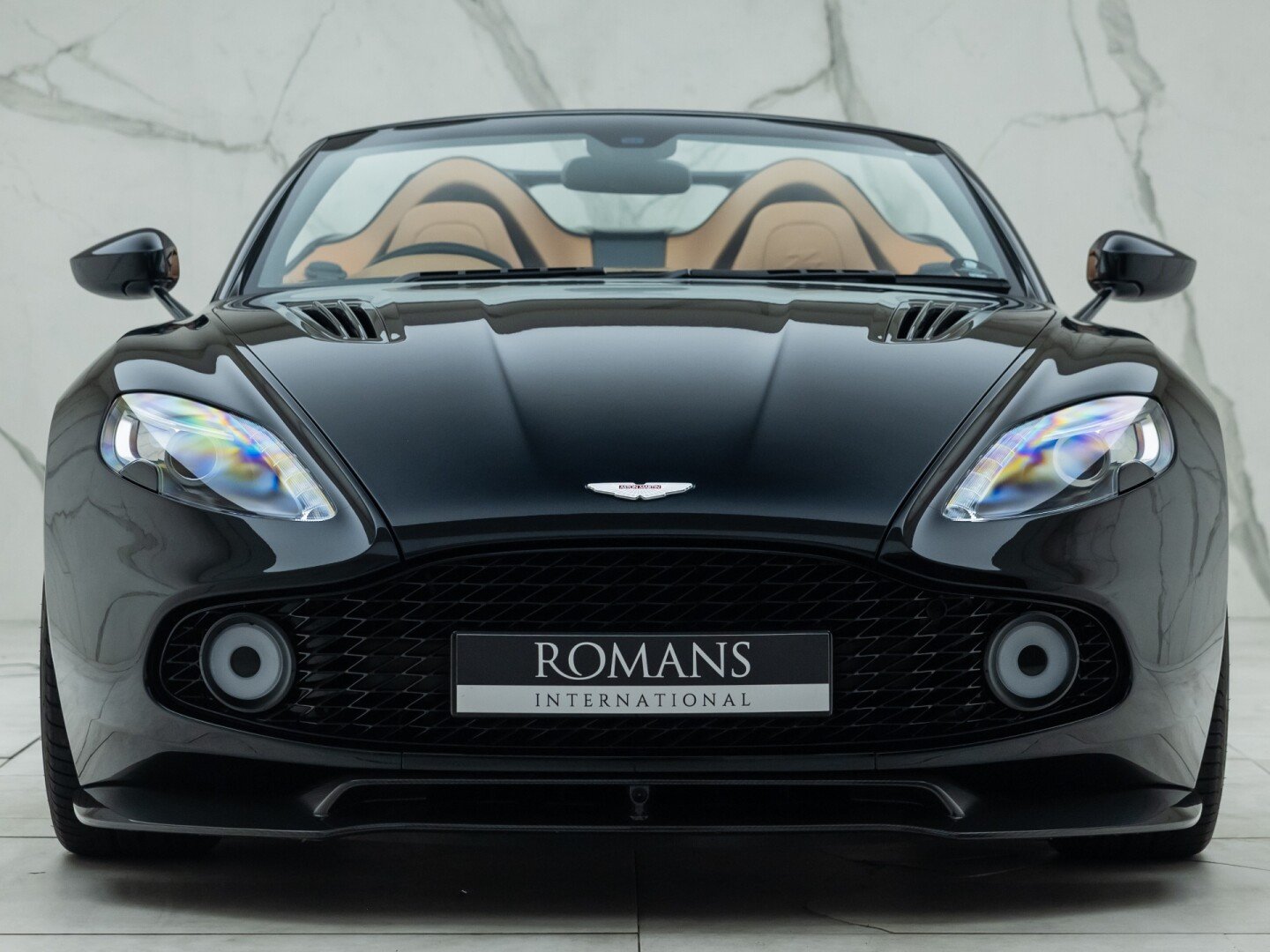 2018 Aston Martin Vanquish Zagato Speedster, 14/18