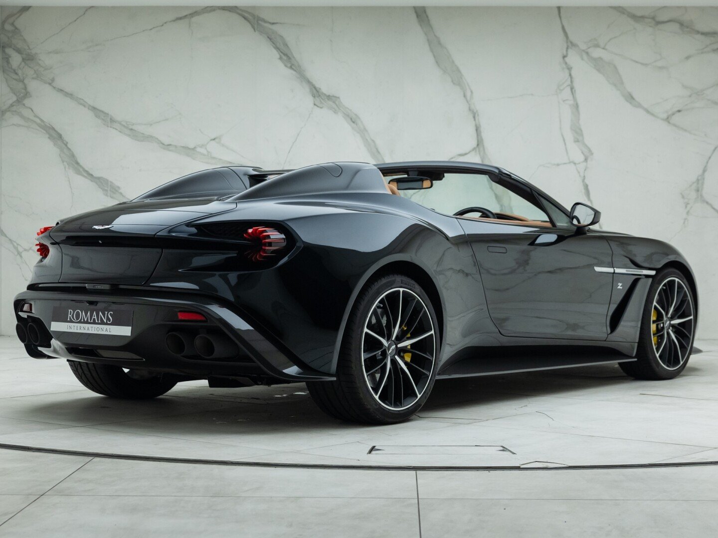 2018 Aston Martin Vanquish Zagato Speedster, 15/18