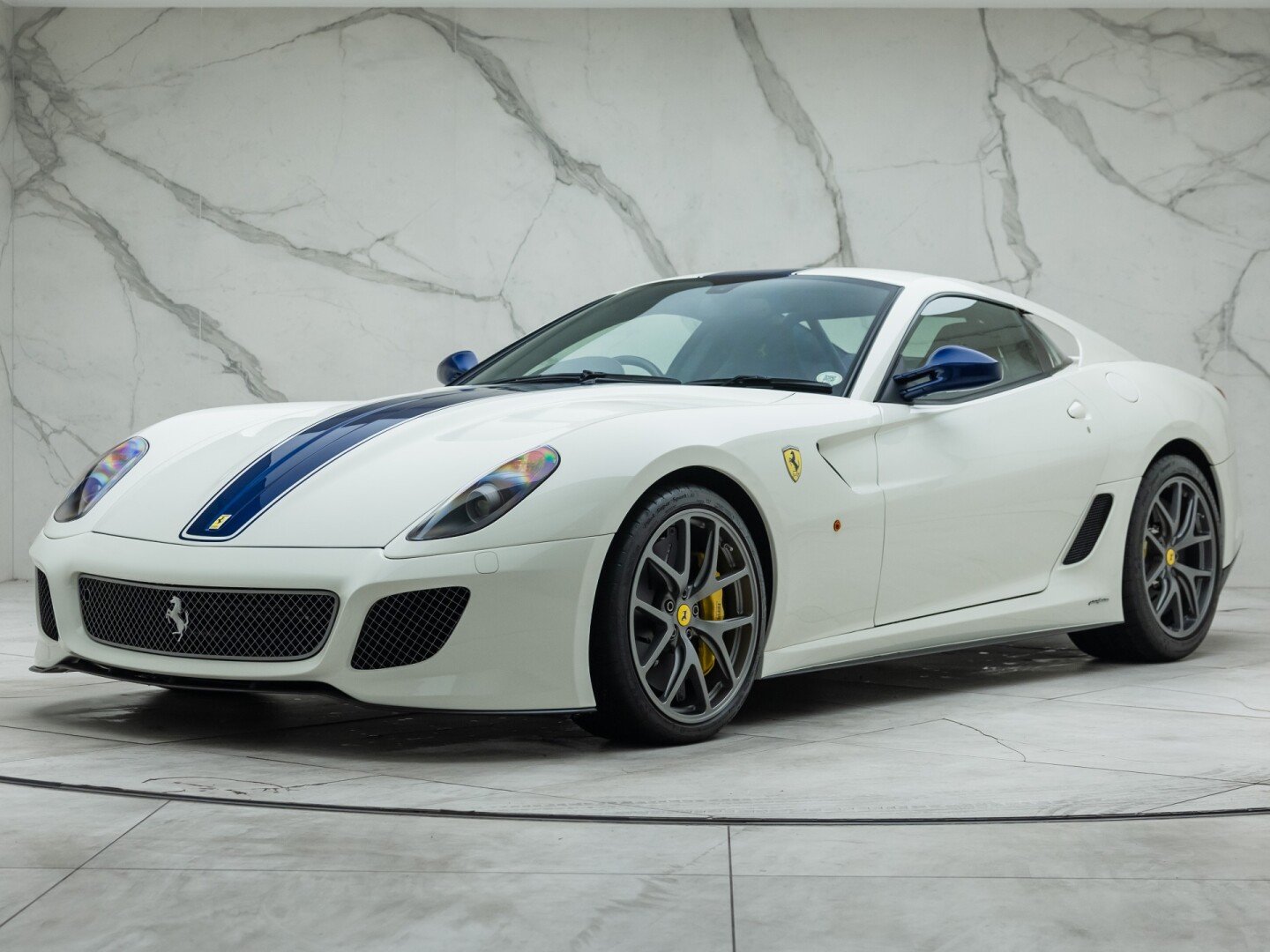 2011 Ferrari 599 GTO, 2/18
