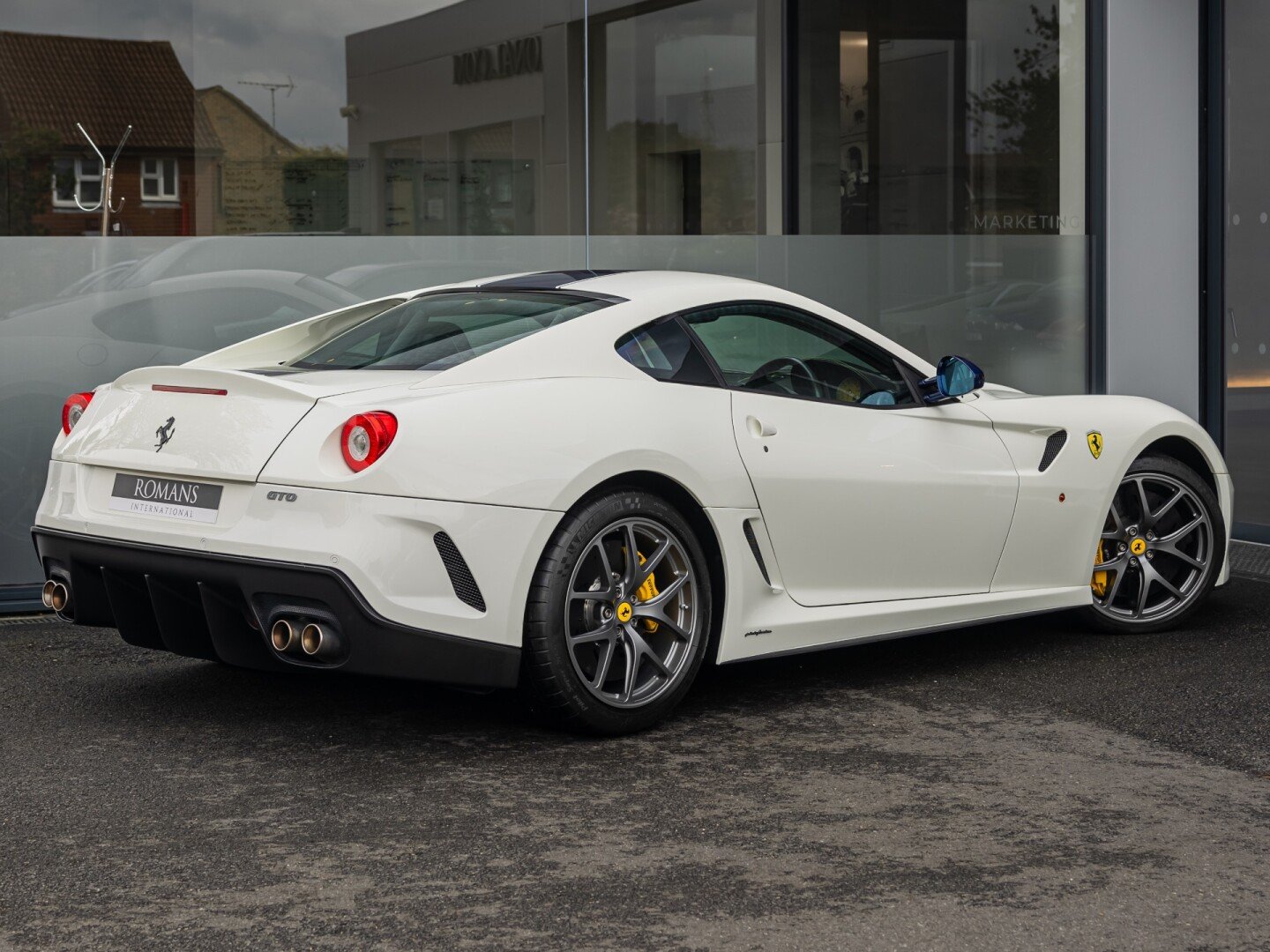 2011 Ferrari 599 GTO, 17/18