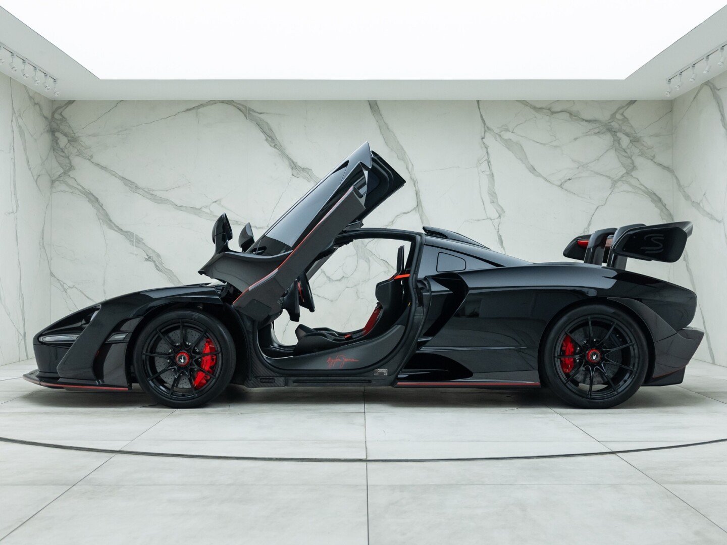 2019 McLaren Senna, 5/17