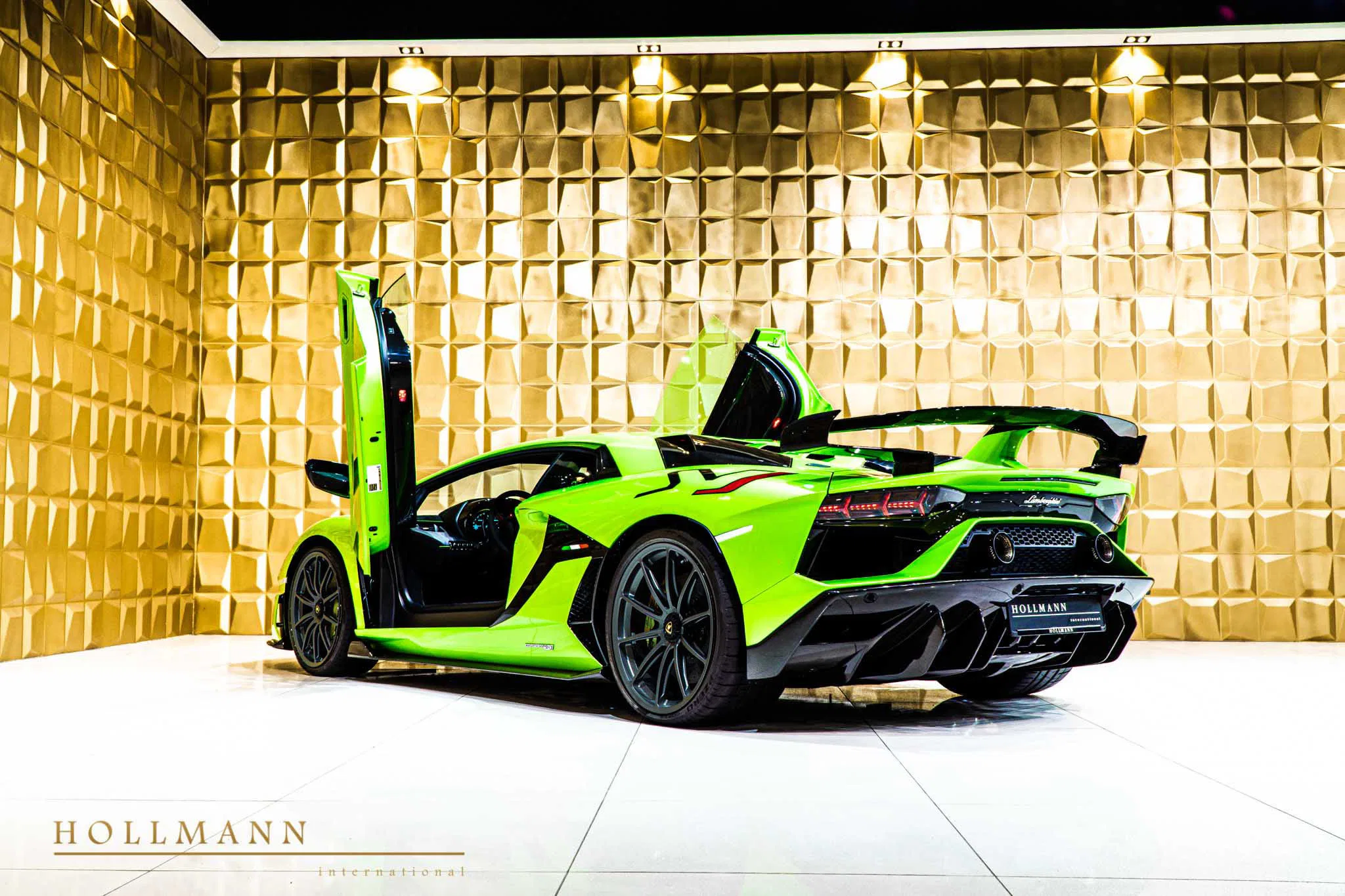 2020 Lamborghini Aventador SVJ