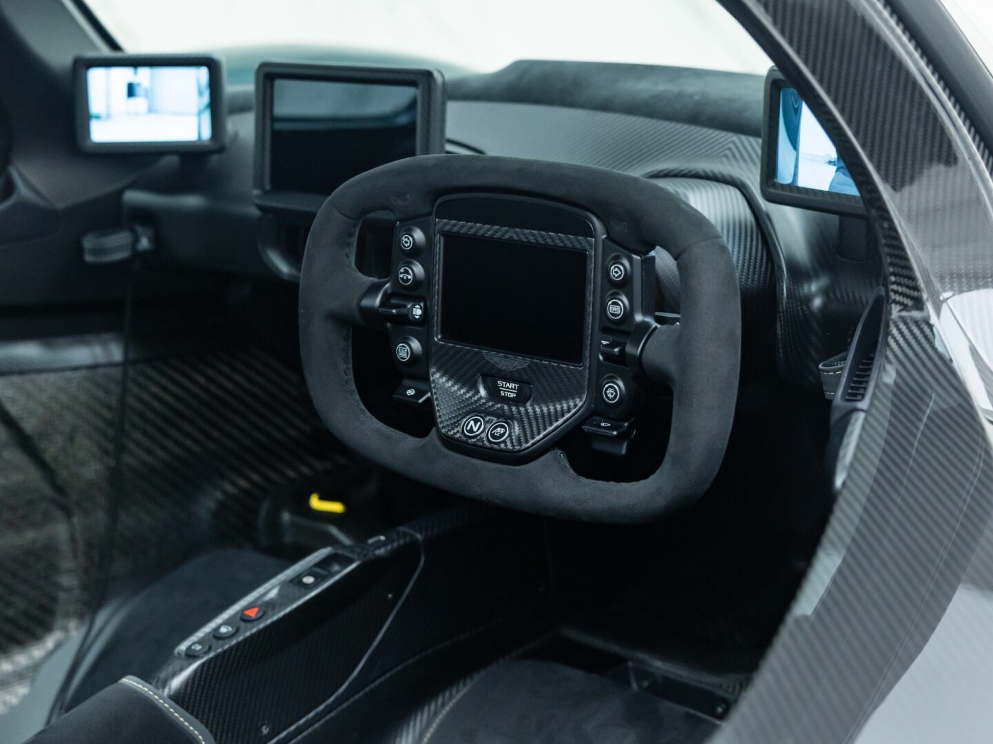 2023 Aston Martin Valkyrie, 31/41