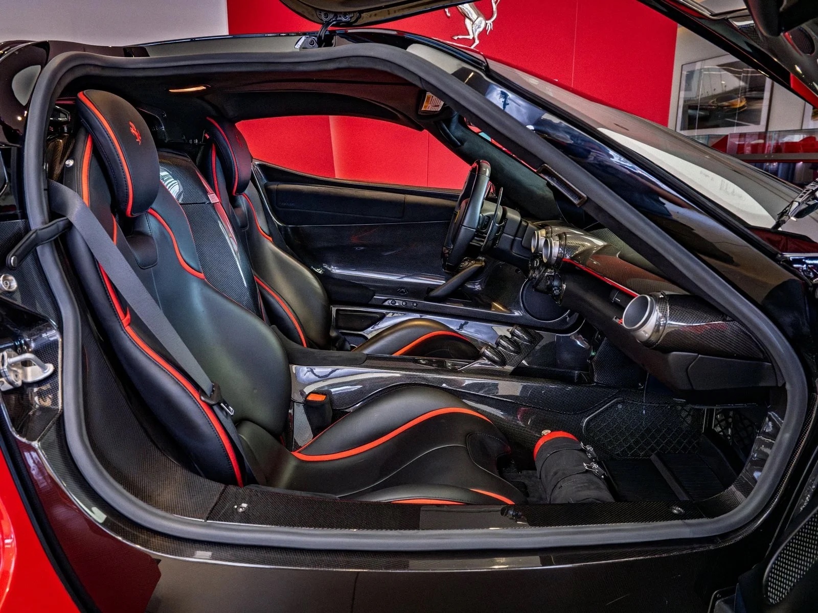 2015 Ferrari LaFerrari, 12/20