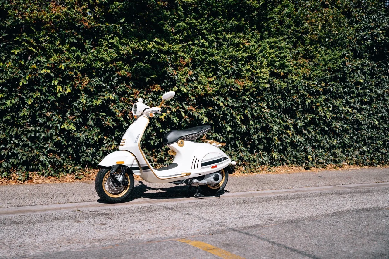2023 Vespa 946 Christian Dior for sale, exterior