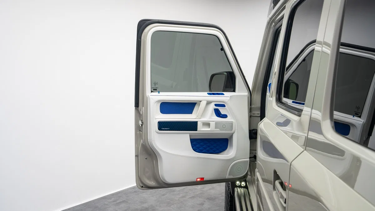 2023 Mansory G-Class Gronos 4x4² interior, door panel
