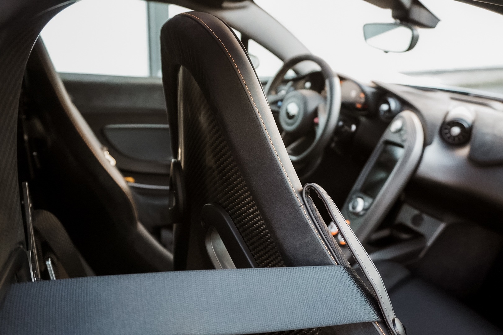 2014 McLaren P1 MSO, 11/18