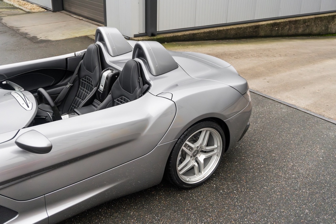 2010 SLR McLaren Stirling Moss, 25/26