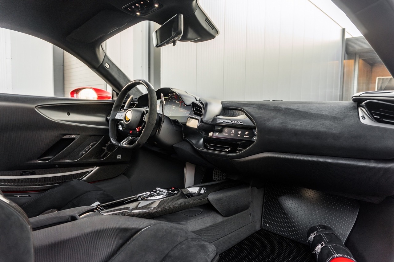 2024 Ferrari SF90 XX Stradale, 3/20