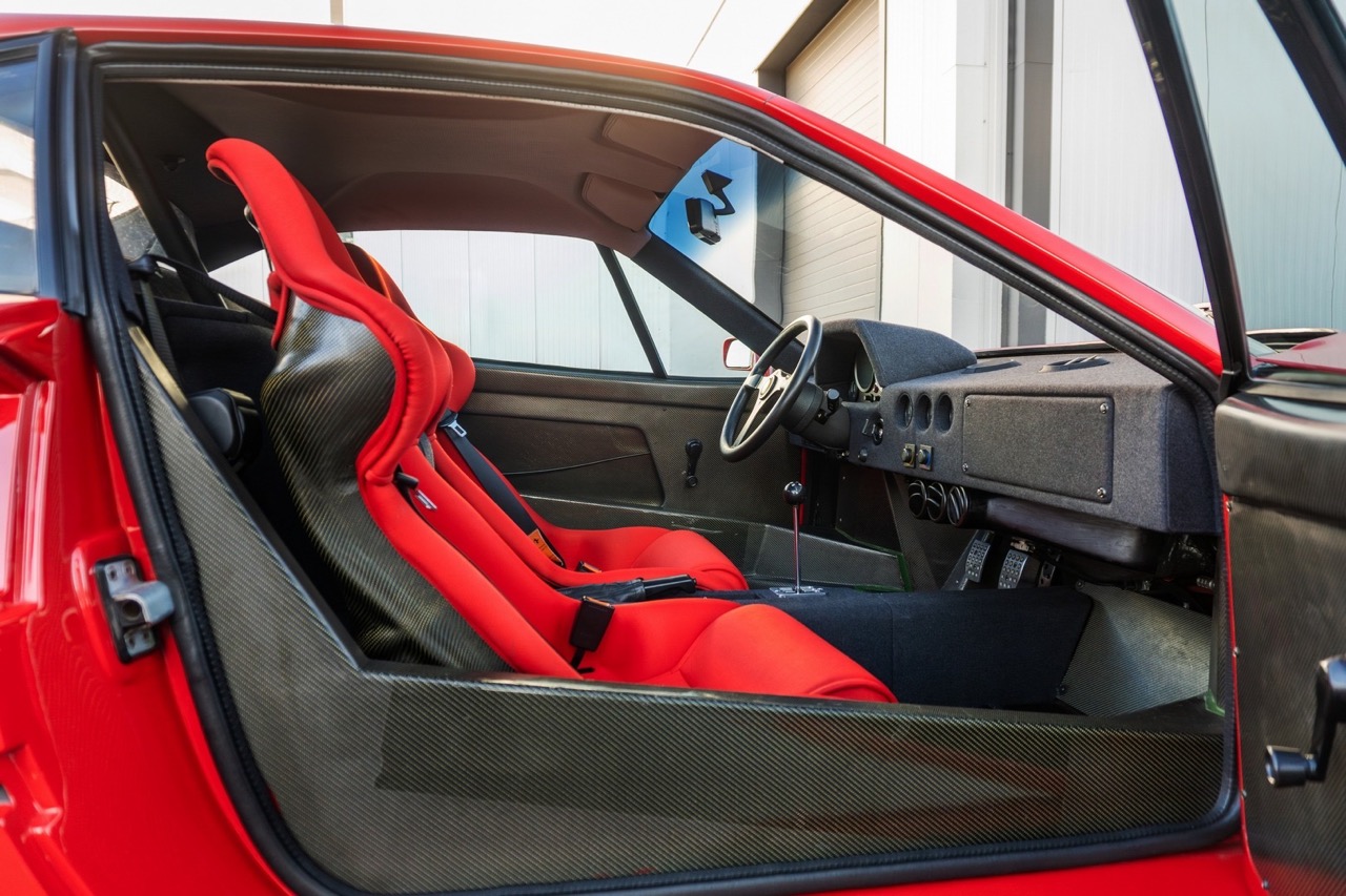 1990 Ferrari F40, 6/20