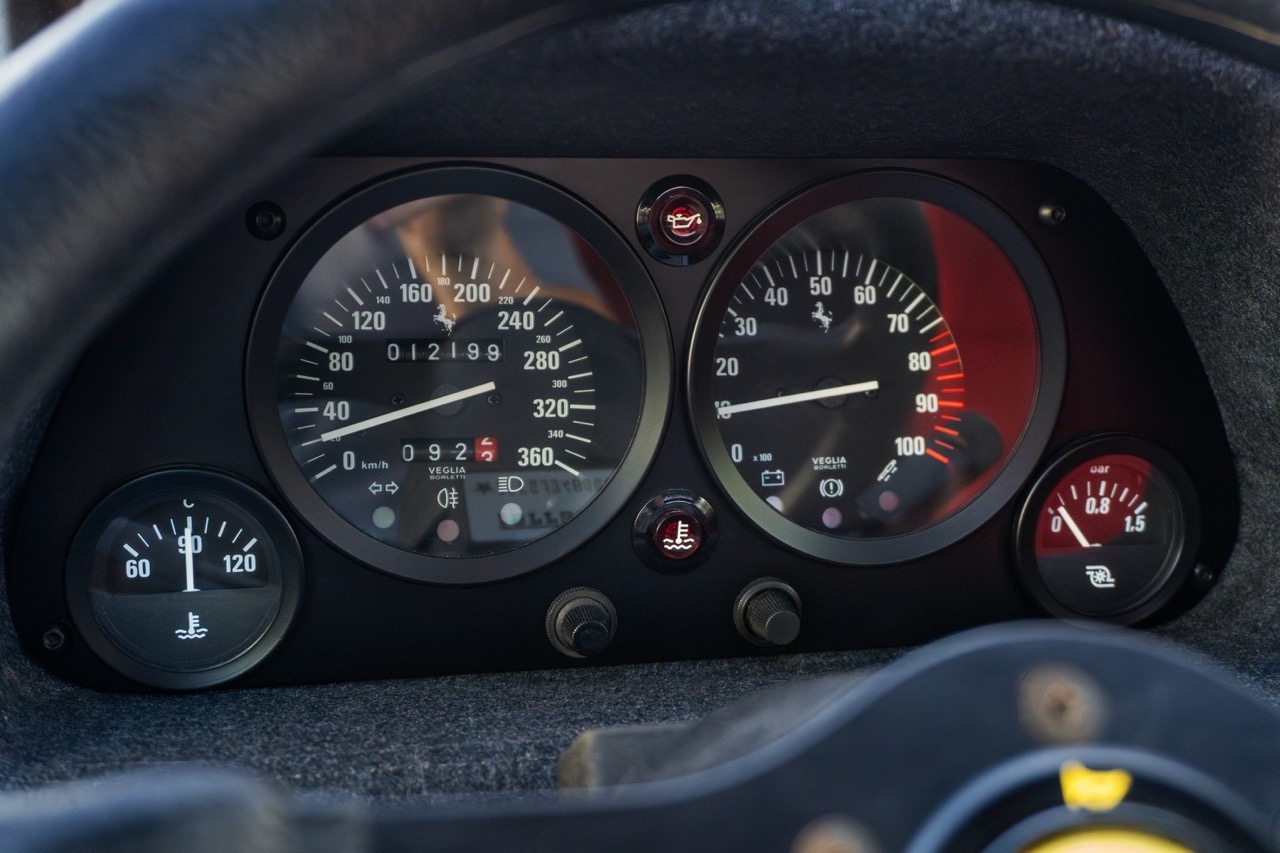 1990 Ferrari F40, 12/20