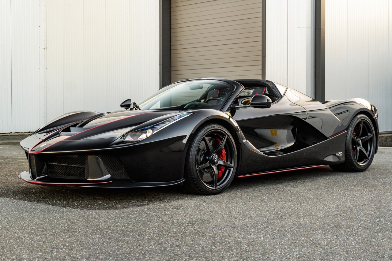 2018 Ferrari LaFerrari Aperta, 13/14