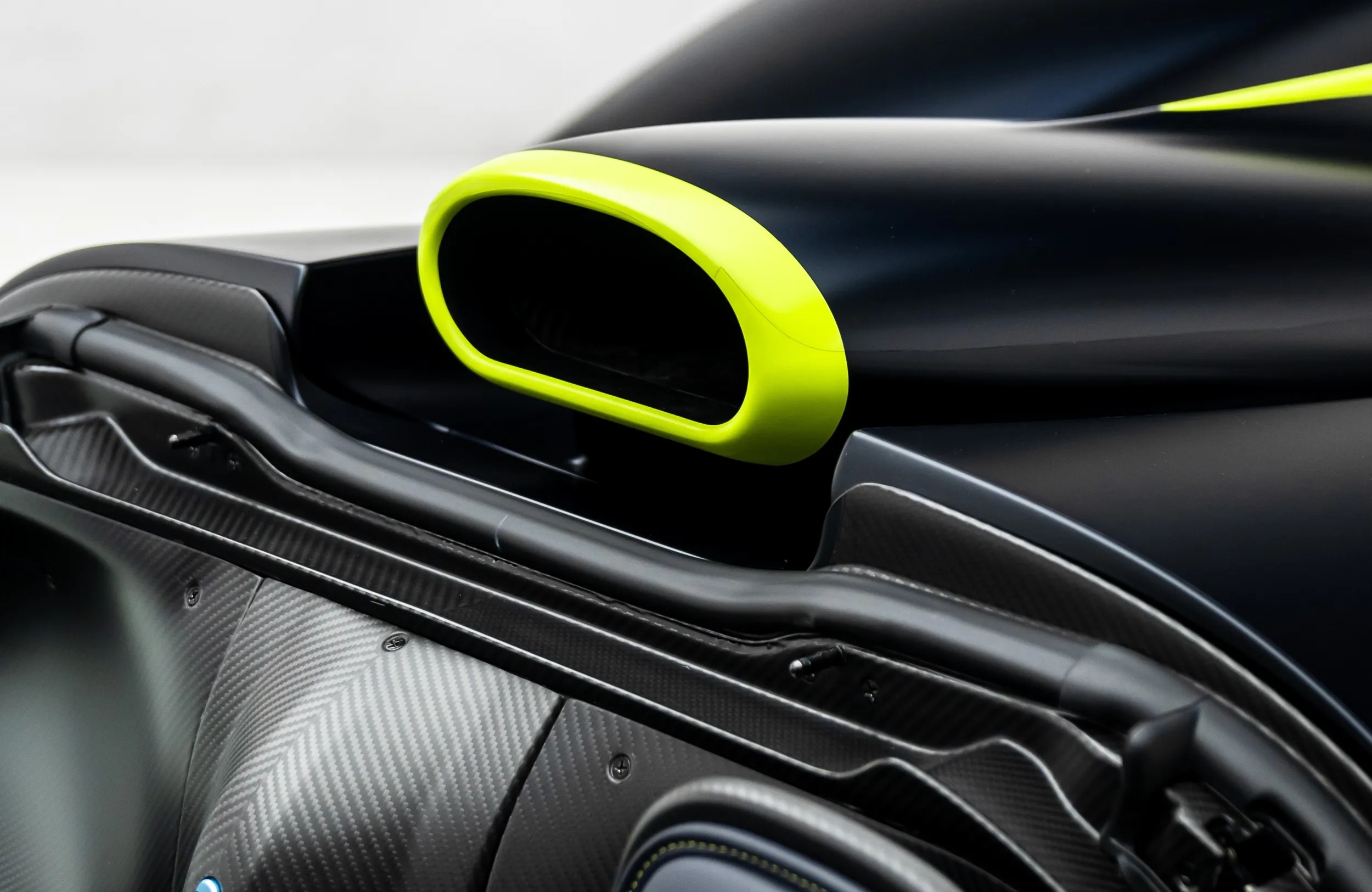 2024 Aston Martin Valkyrie Spider, 14/17