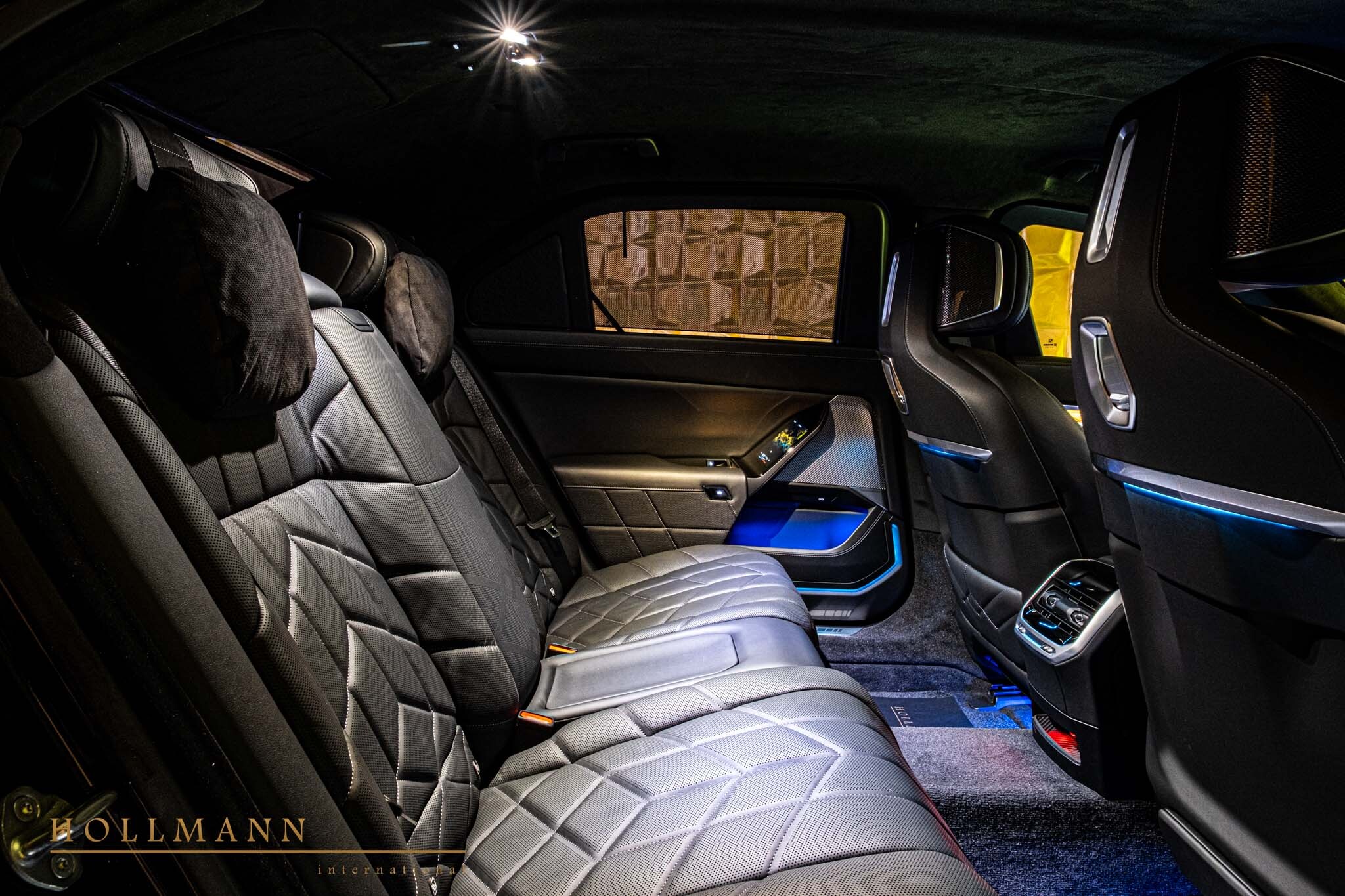 2025 Armored BMW 7 Series, 12/20