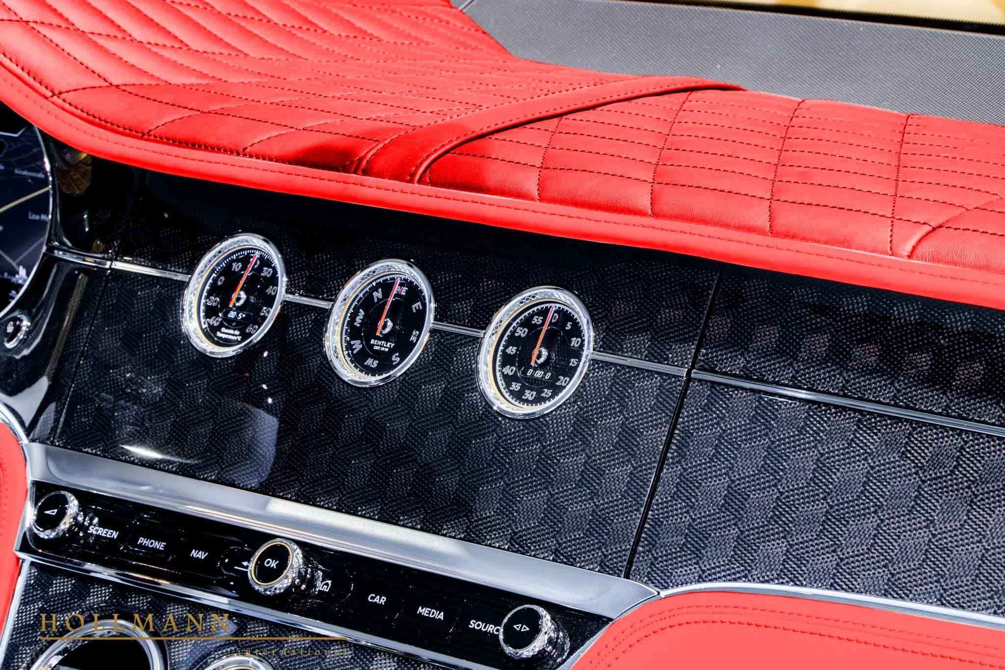 2019 Mansory Continental GTC interior, Mansory Hotspur Red