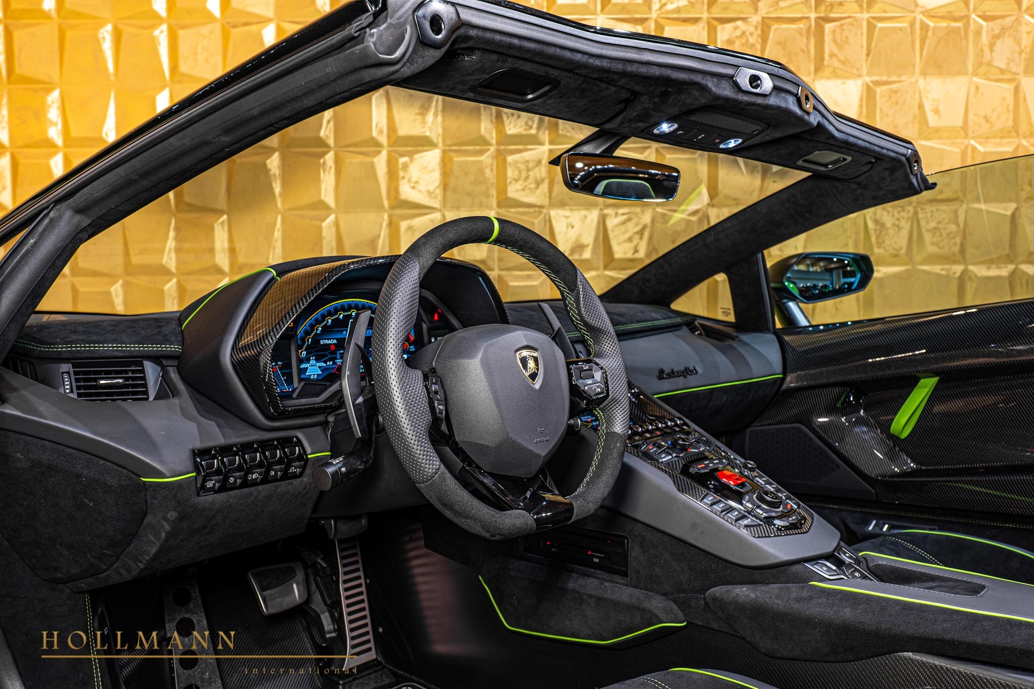 2020 Lamborghini Aventador SVJ Roadster, 4/17