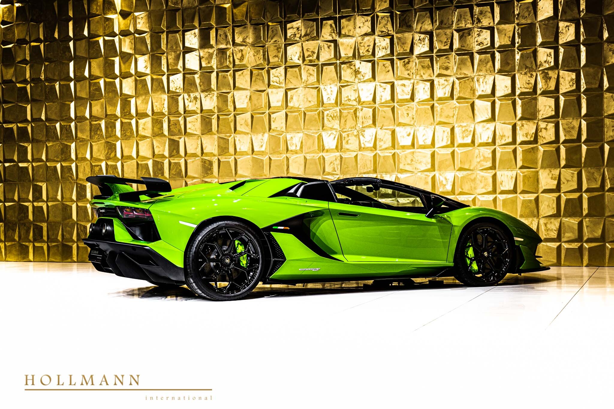 2020 Lamborghini Aventador SVJ Roadster, 15/17
