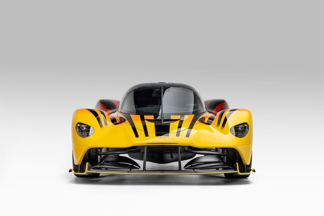 2024 Aston Martin Valkyrie, 4/16