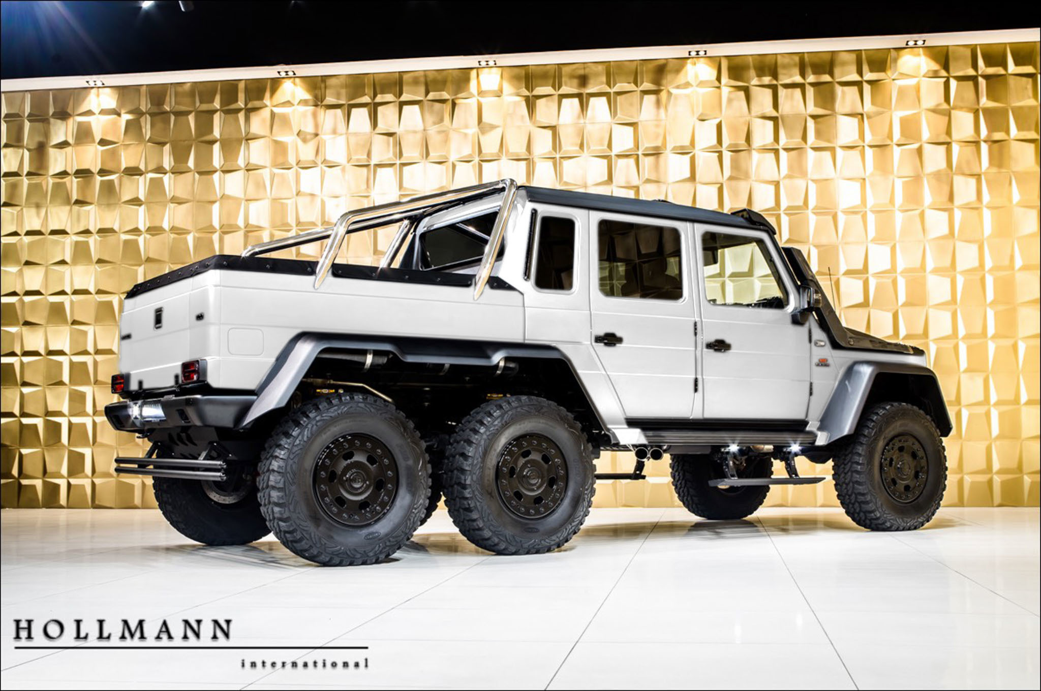2020 BRABUS G 700 6x6, 10/20