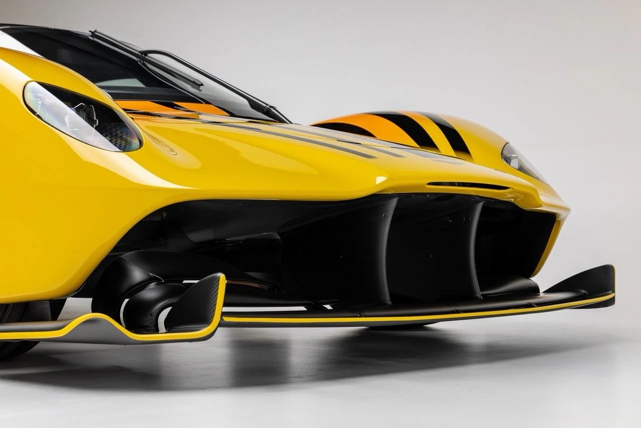 2024 Aston Martin Valkyrie, 11/16