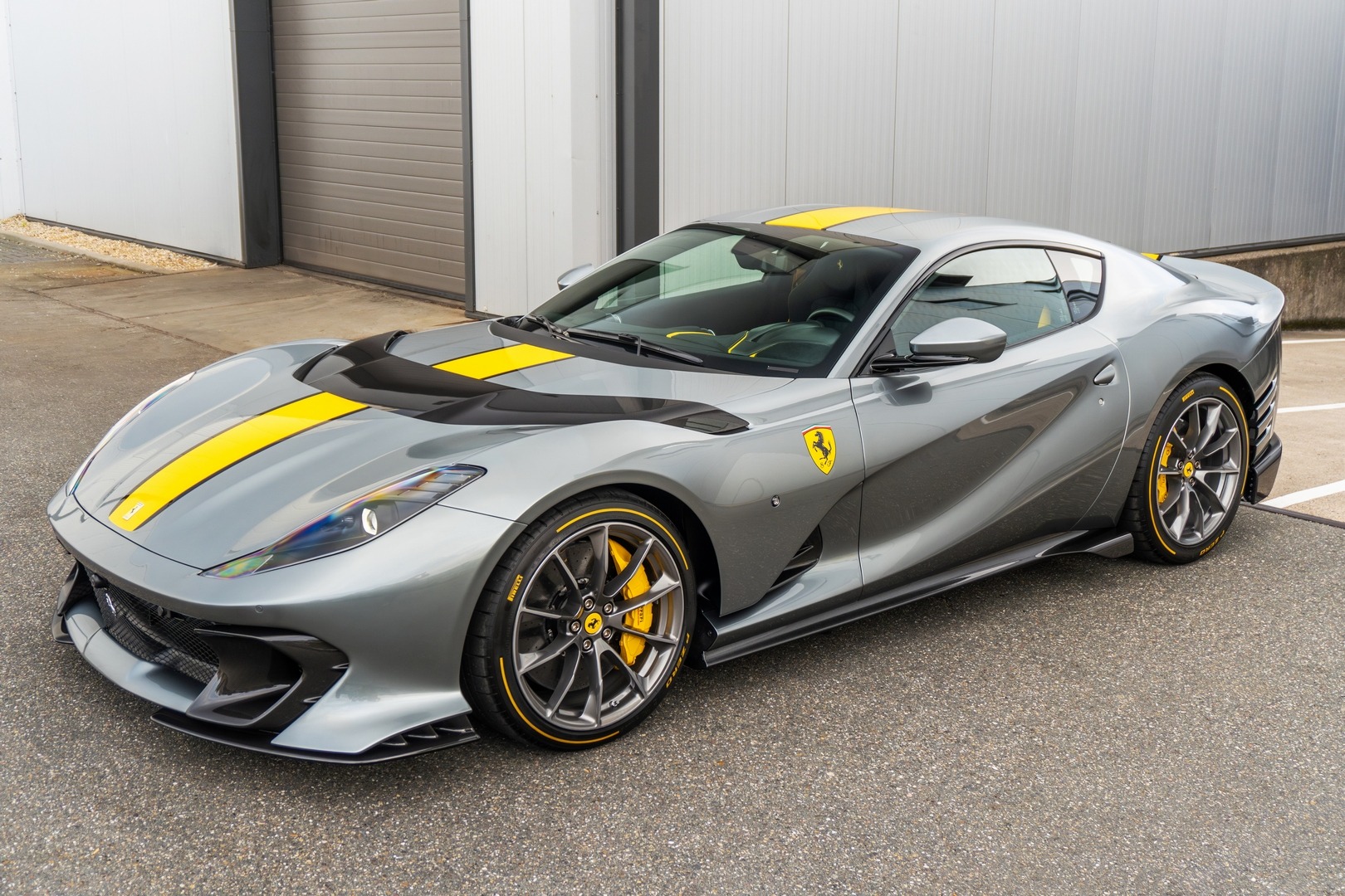 2025 Ferrari 812 Competizione