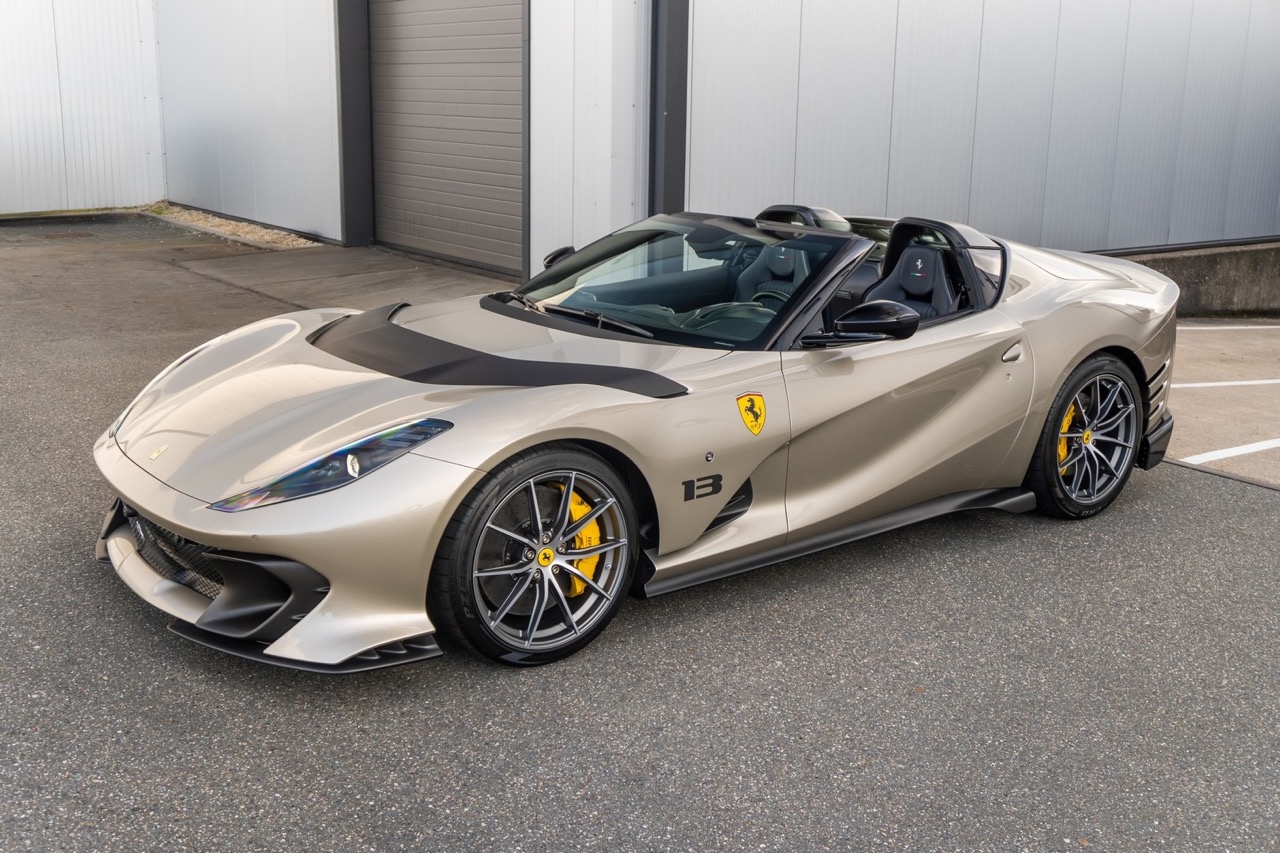 2024 Ferrari 812 Competizione Aperta