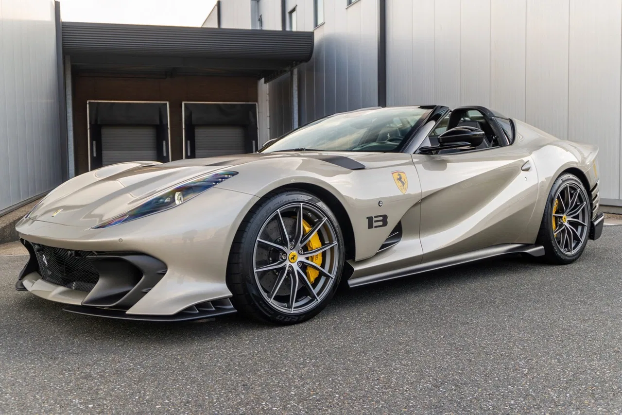 2024 Ferrari 812 Competizione Aperta for sale, exterior, Grigio Ingrid