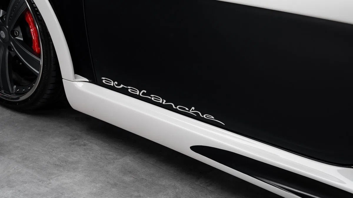 2007 Gemballa Avalanche GTR 650 interior, door sill