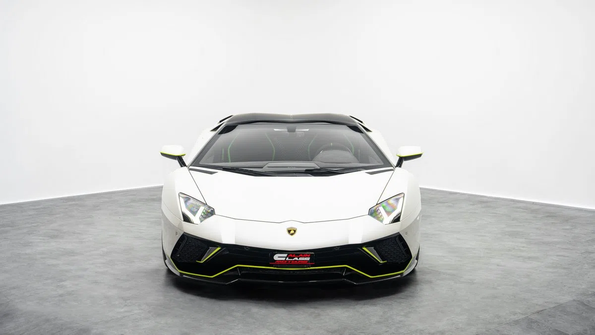 2022 Lamborghini Aventador Ultimae Roadster for sale, exterior, White